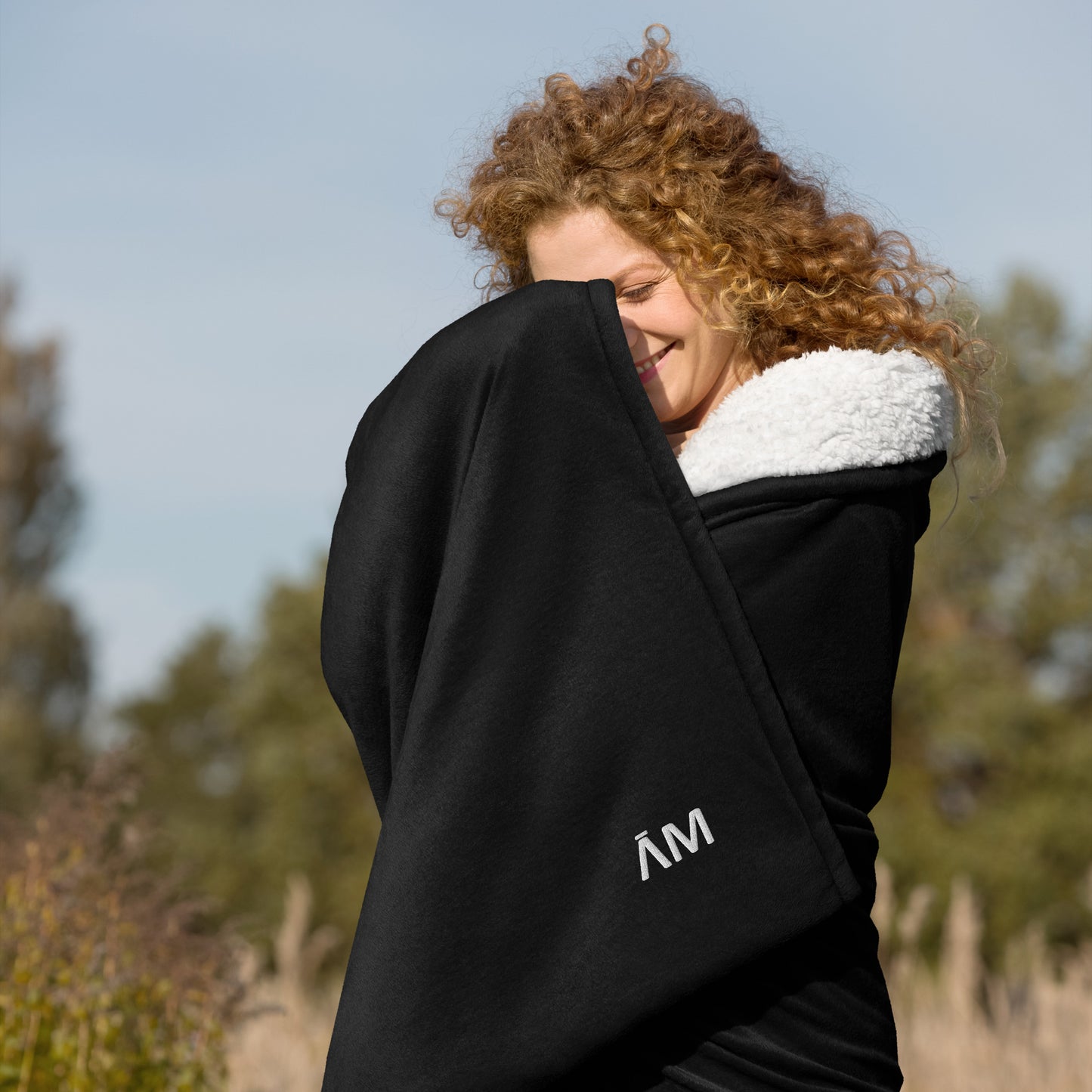 Amani-E Premium Sherpa Blanket
